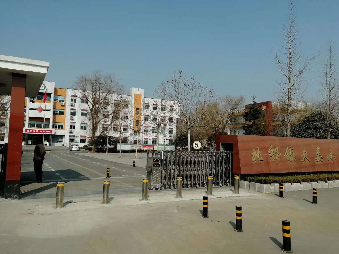 普羅盾建材智能升降柱案例